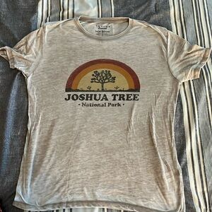 Lucky brand tee men’s Large